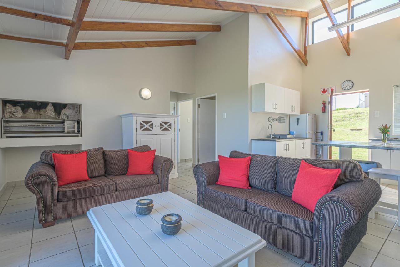 Отель Fynbos Golf And Country Estate Eersterivierstrand Экстерьер фото