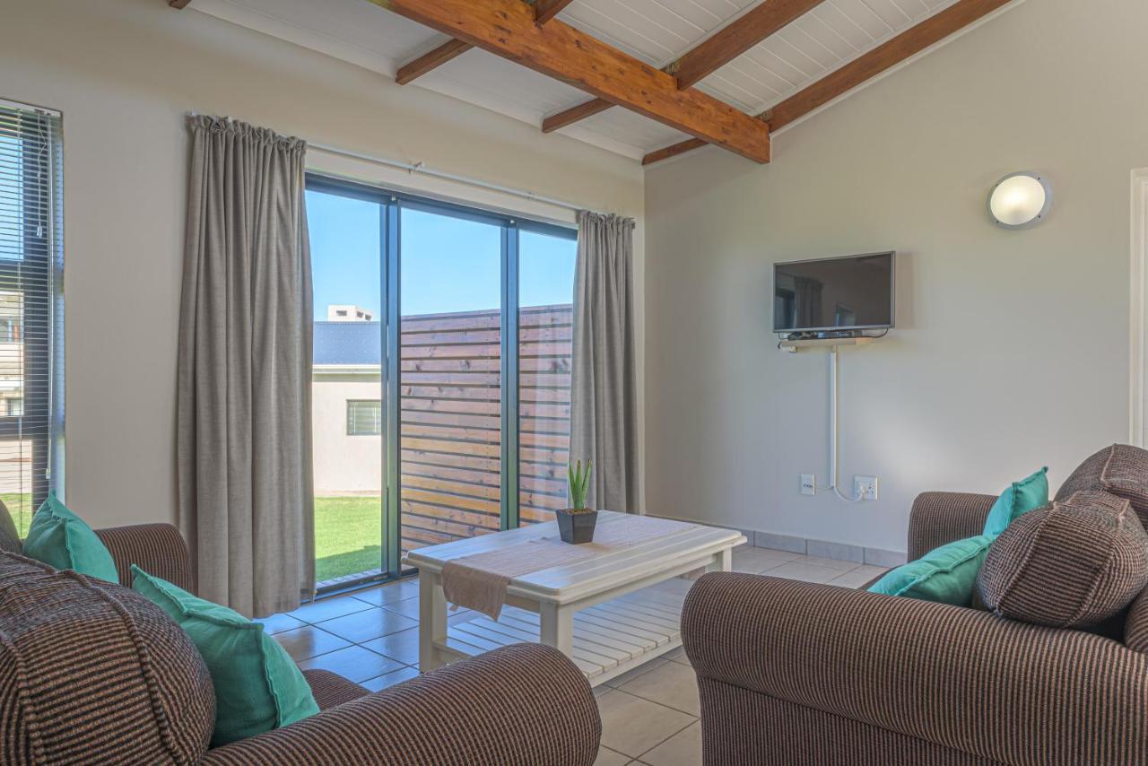 Отель Fynbos Golf And Country Estate Eersterivierstrand Экстерьер фото