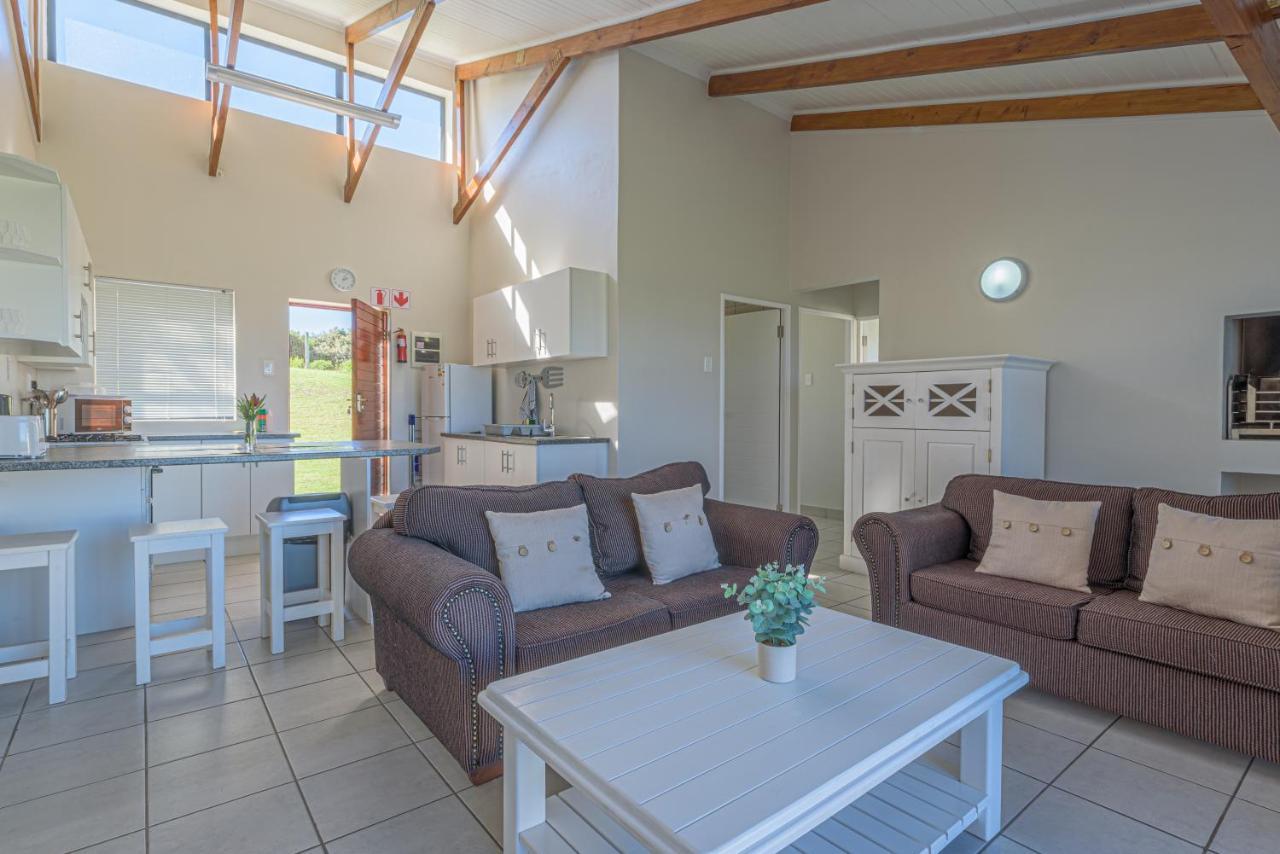 Отель Fynbos Golf And Country Estate Eersterivierstrand Экстерьер фото