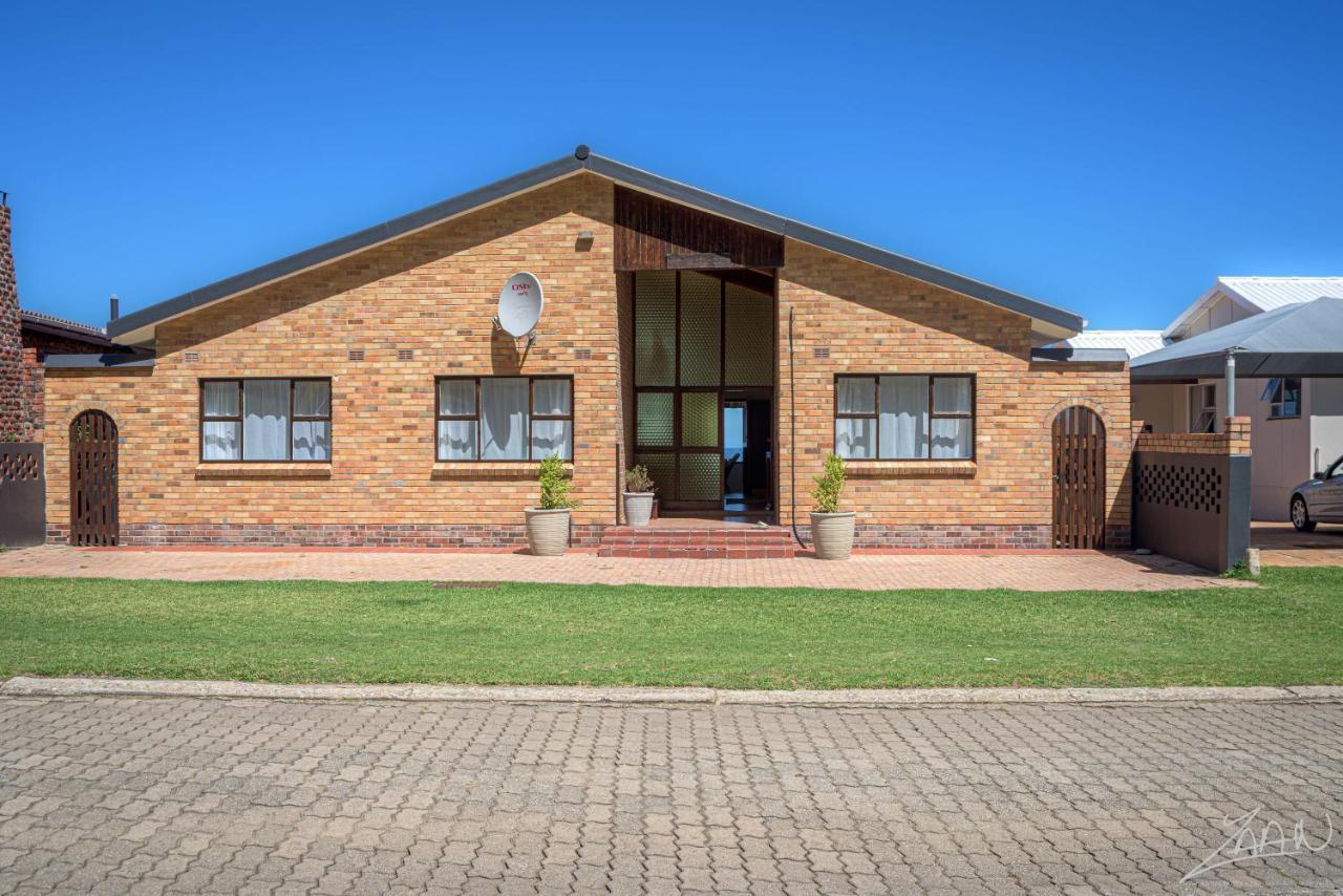Отель Fynbos Golf And Country Estate Eersterivierstrand Экстерьер фото